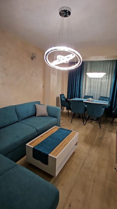 Луксозен апартамент