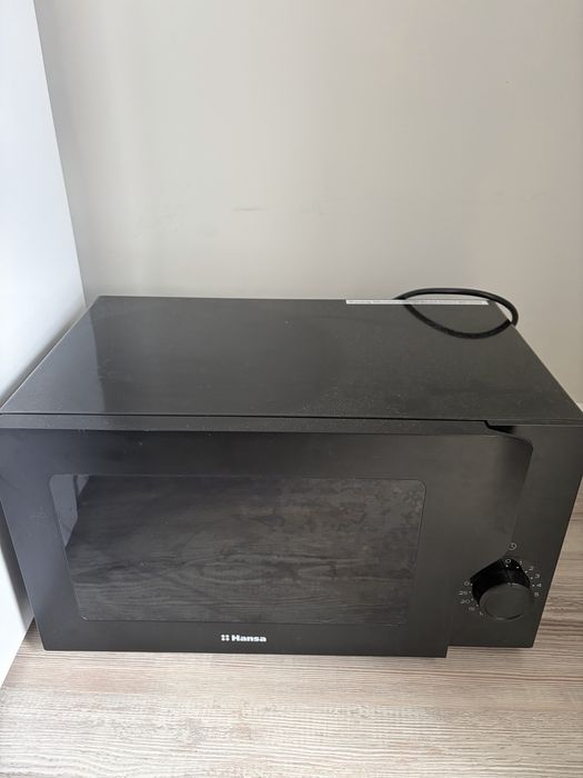 Микроволновая печь Hansa
