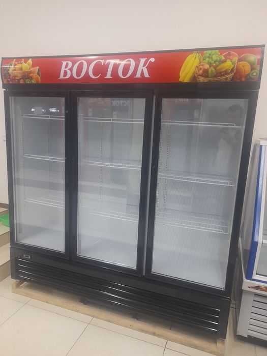 Витринный холодильник для торта