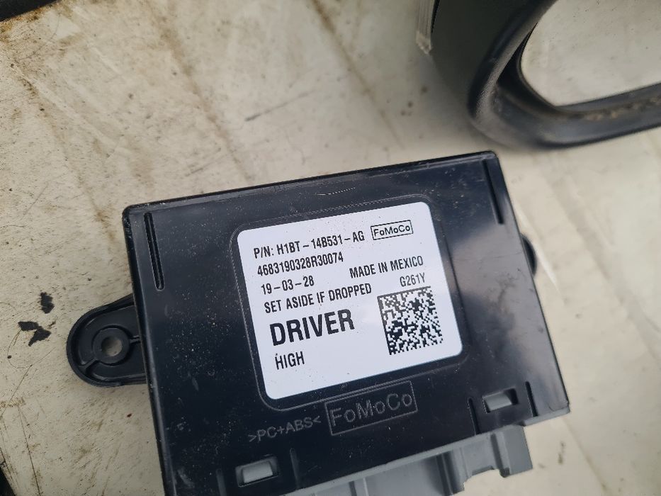 Oglinzi rabatabile,broască,butoane usa,motoras macara ford fiesta mk8