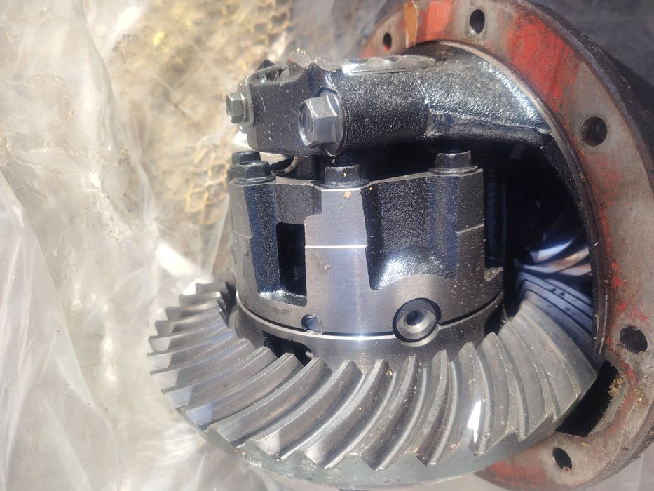 Задний редуктор Land Cruiser 100 - LX470