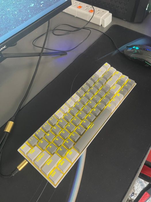 Компютер сатылады срочно нал