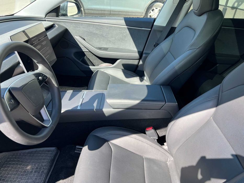 Tesla Model 3 Long-Range Dual