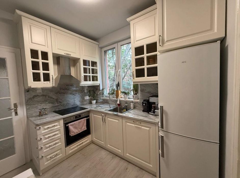 Дава се под наем Двустаен апартамент в София, Зона Б-5 - 65 кв.м за 766 € - Снимка #1