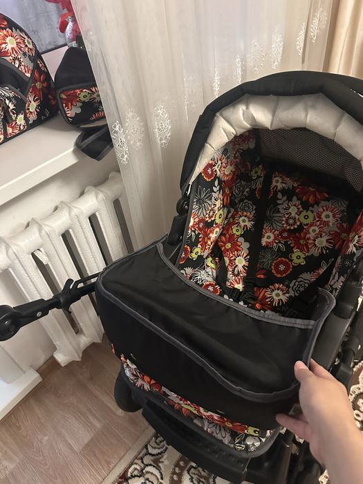 продам детскую коляску