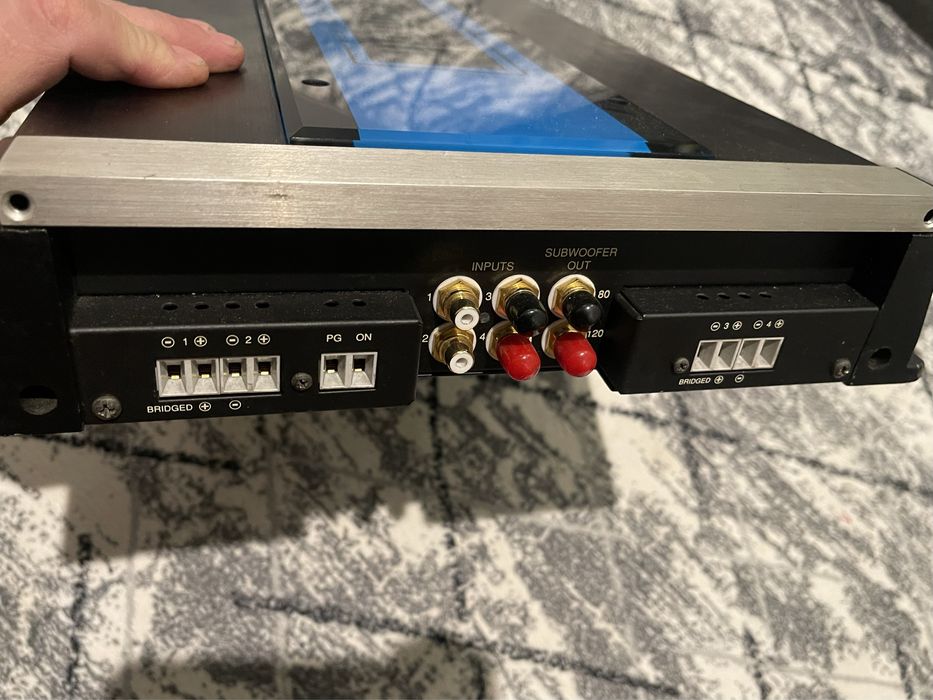 Продам Усилитель McIntosh MC431