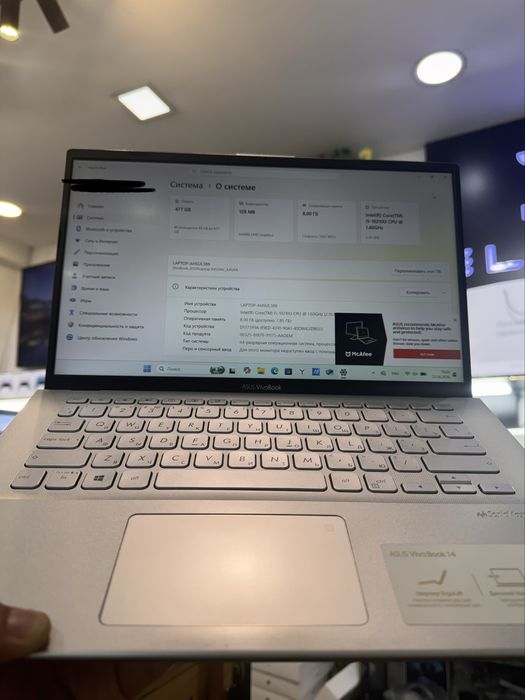Asus vivobook 8/512 core i5