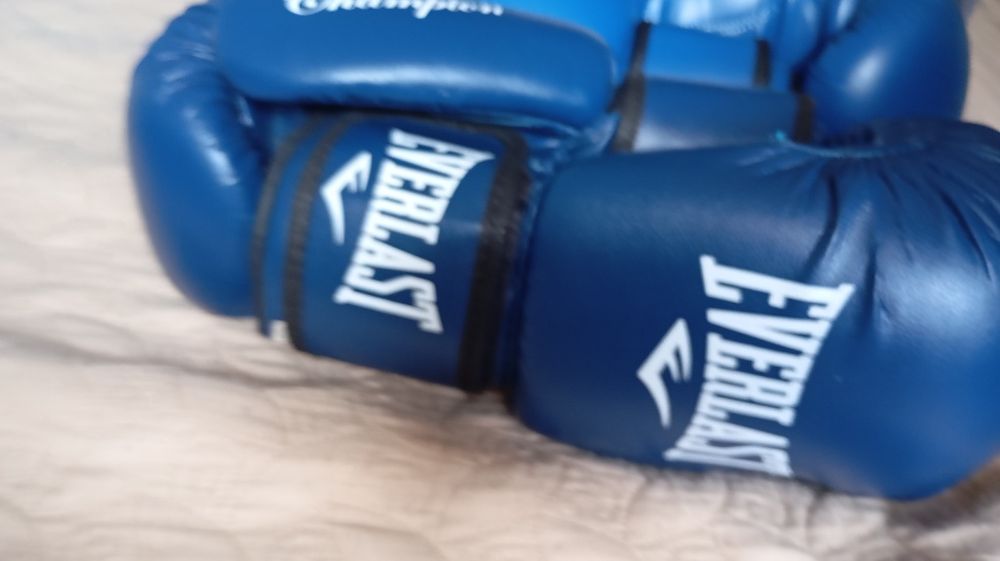 Перчатки боксерские