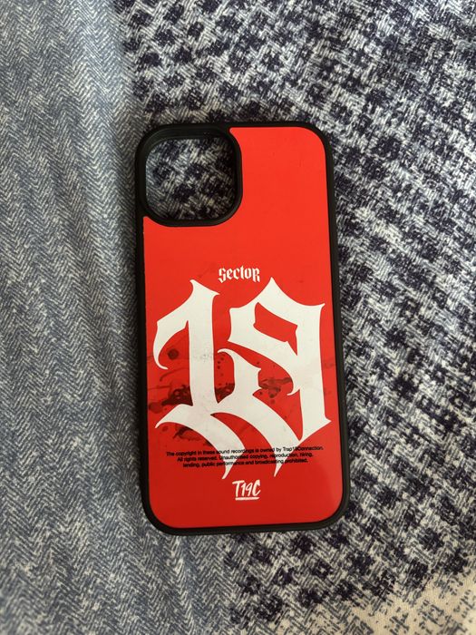 Къс панталон Nike и калъф Trap19 Connection