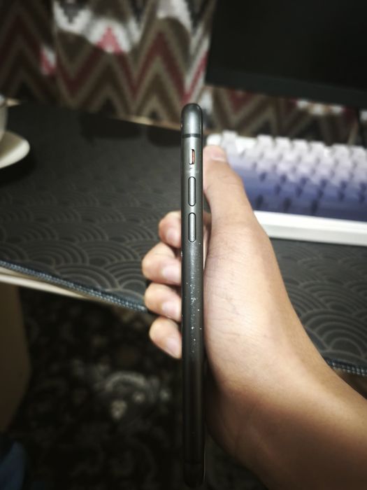 iphone 11 продам