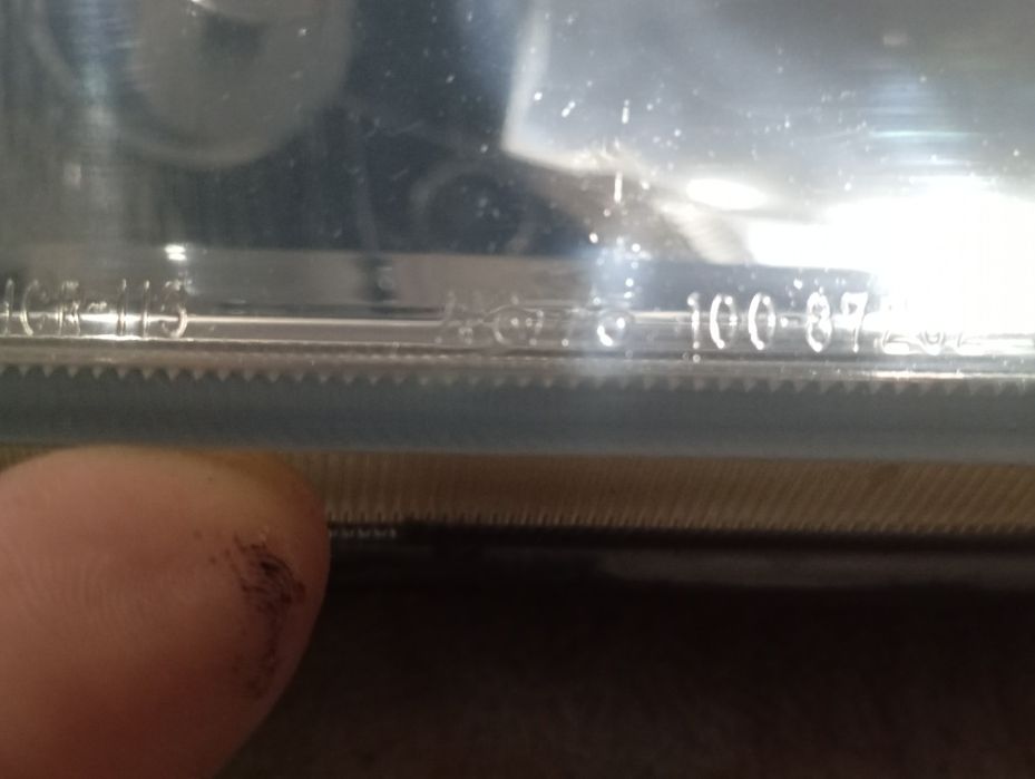 Фары на Мицубиси space wagon