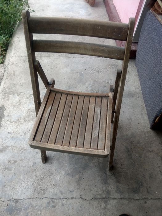 Складные стулья продаю