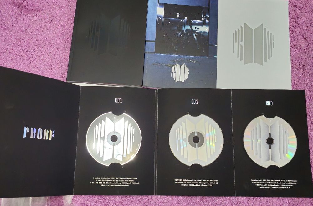 Альбом BTS Proof