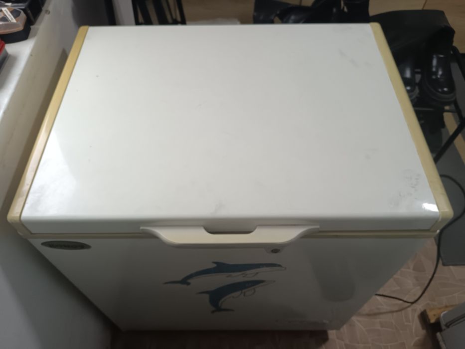 Морозильник продам