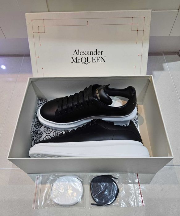 #SUMMER SALE# Alexander McQueen Sneaker Negru Cu Alb - Verificare Colet -