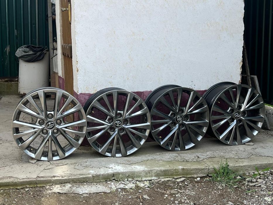 Диск на Toyota Camry