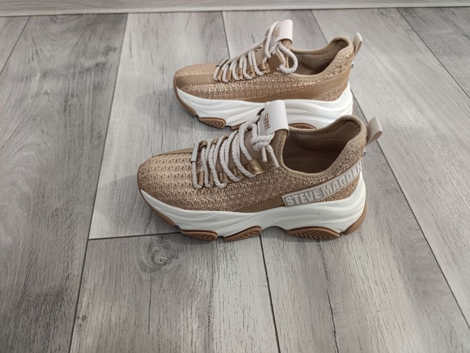 Adidași dama Steve Madden