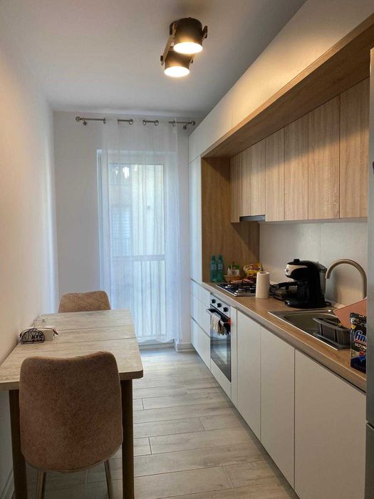 Apartament 2 camere 54MP,incazire pardoseala , loc de parcare , Stefan cel Mare