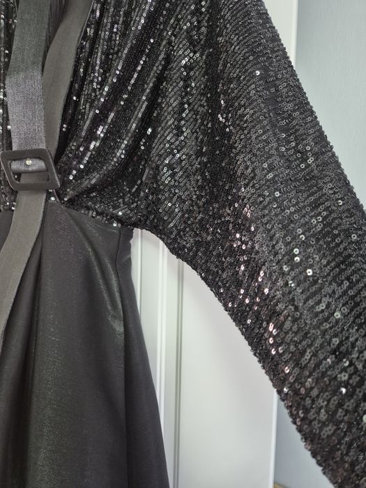 Вечернее черное  платье