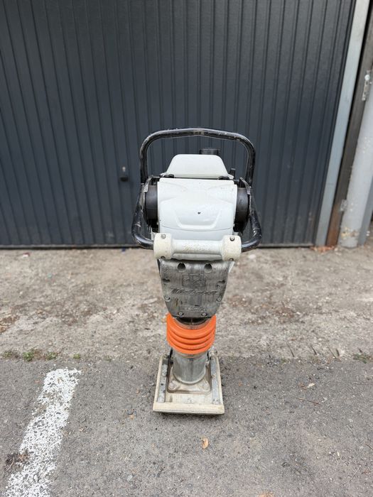 De inchiriat , Inchiriez Mai Compactor /Berbec