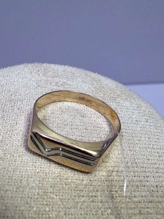 Печатка  из золота  / СТ081991