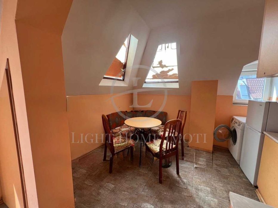 Продава се Двустаен апартамент в Пловдив, Кючук Париж - 72 кв.м за 1250 €/кв.м - Снимка #1