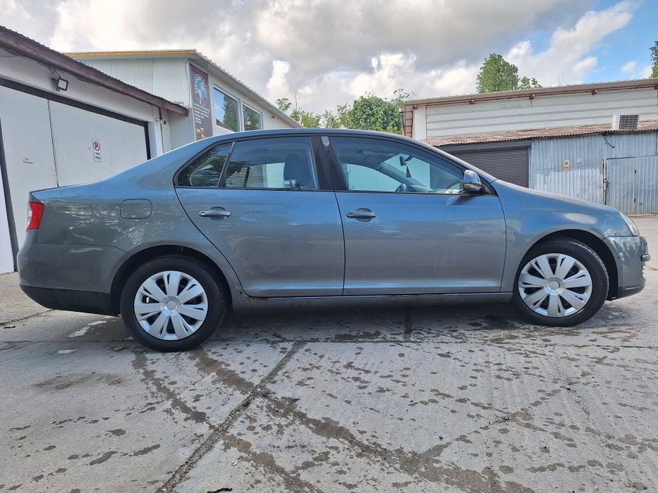 VOLKSWAGEN Jetta 2007 — imagine 3