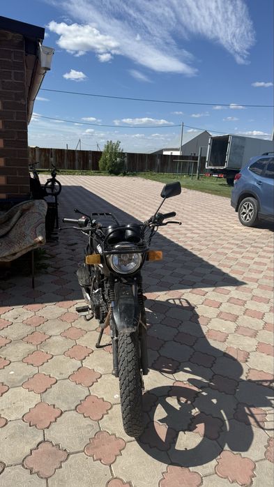 Мотоцикл GSX 200