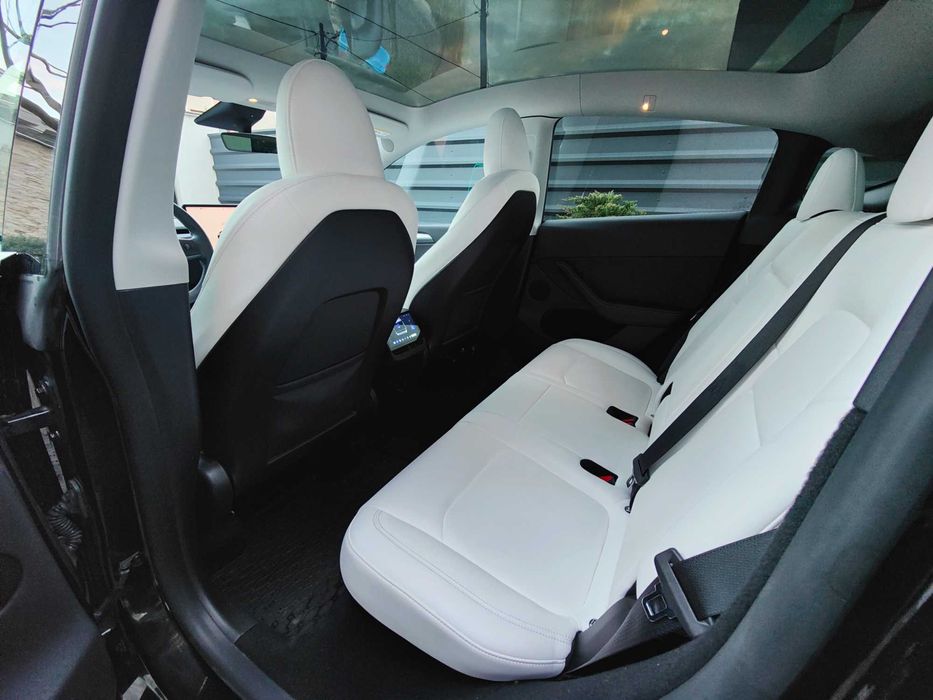 TESLA Model Y  LONG RANGE   AWD  514 cp.  TVA  deductibil  garantie