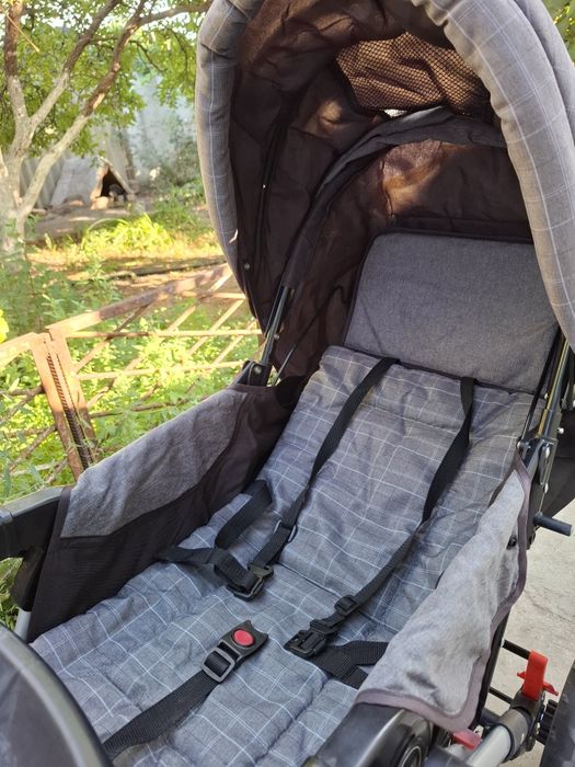 -Коляска детская-