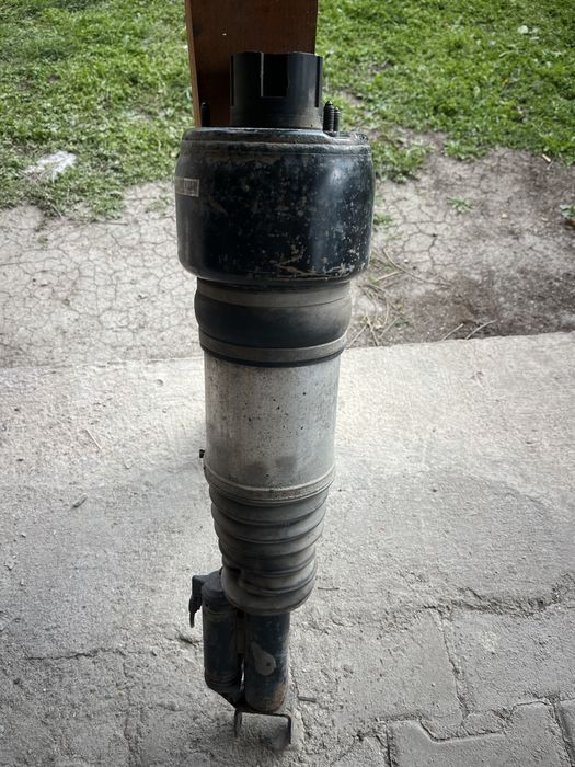 Преден въздушен амортисьор Mercedes w211 3.2 cdi