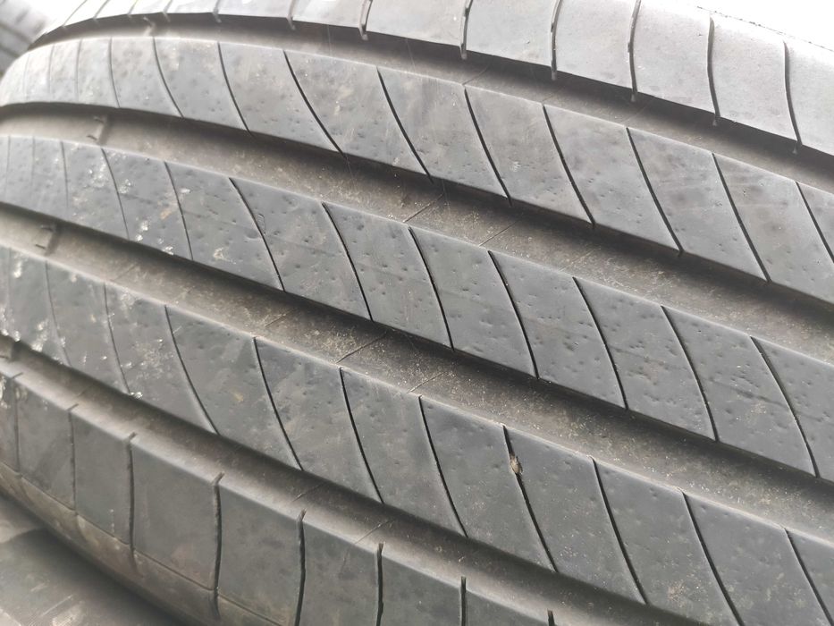 2бр Летни гуми 215 65 17 - Michelin - DOT 2024