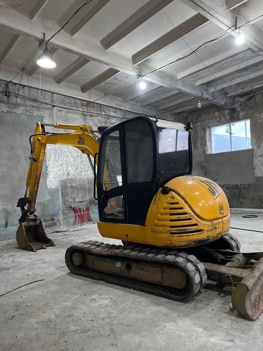 Мини экскаватор jcb 6 тонн