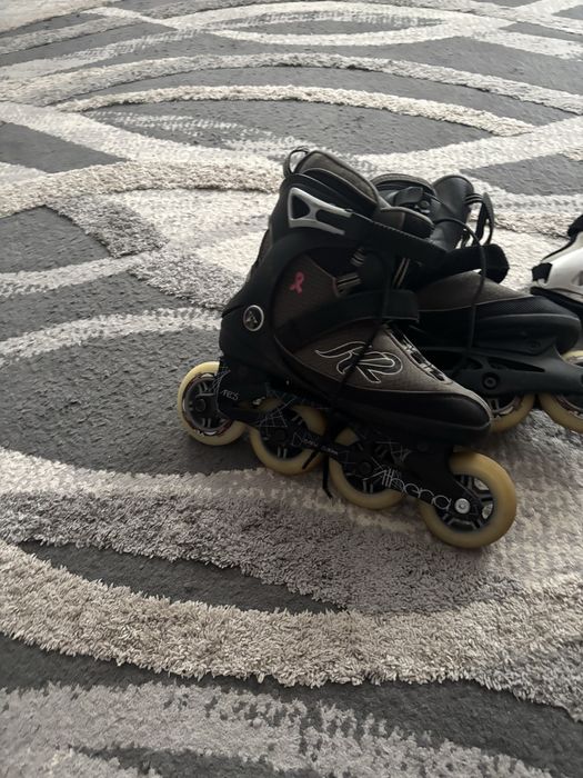 Роликовые коньки.