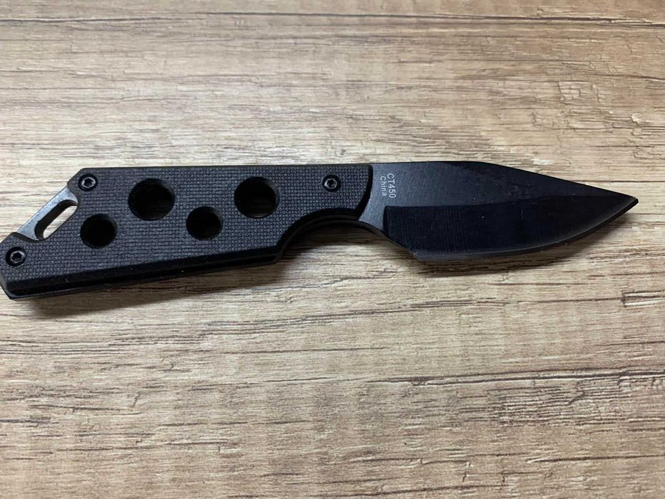 Малък здрав тактически нож удобен за носене на врата