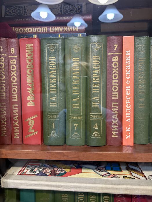 Продам книги в томах