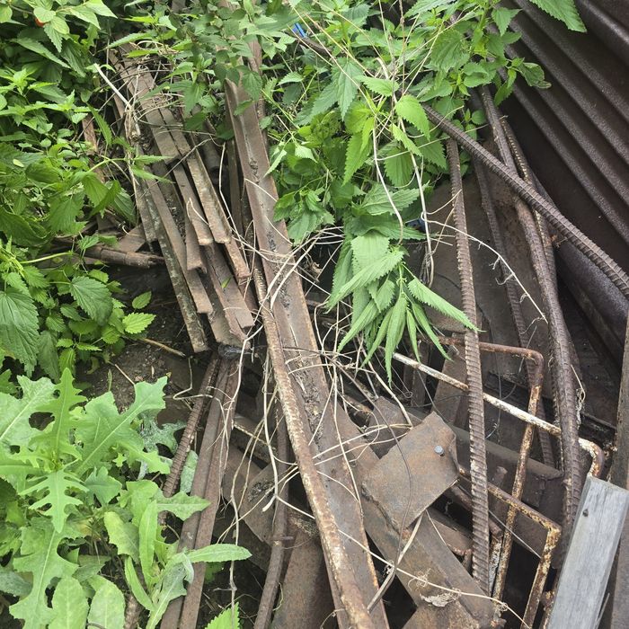 Продам уголки и арматуры, разнокалиберные