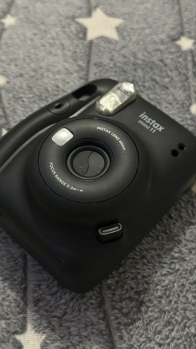 Продам Instax mini 11