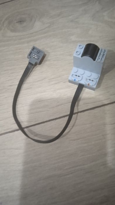 Продам лего электронику моторы