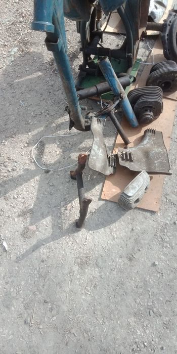 Покрышки   рама от матоцикла