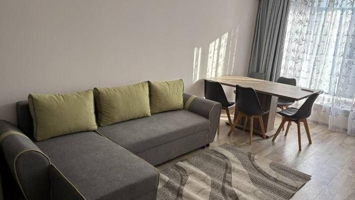 Дава се под наем Двустаен апартамент в Пловдив, Коматево - 60 кв.м за 409 € - Снимка #1