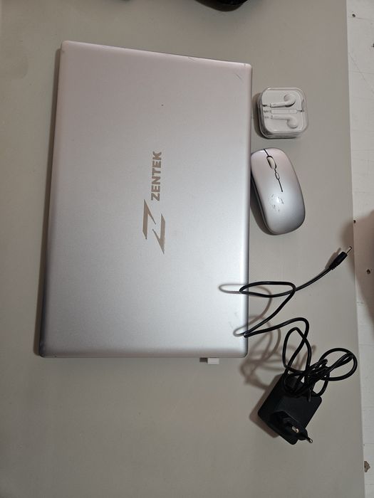 Продам Ноутбук zentek