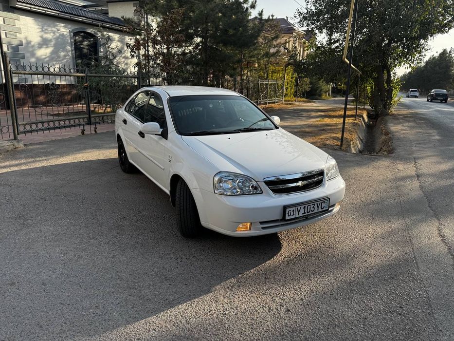 Lacetti 1.8 ideal holati