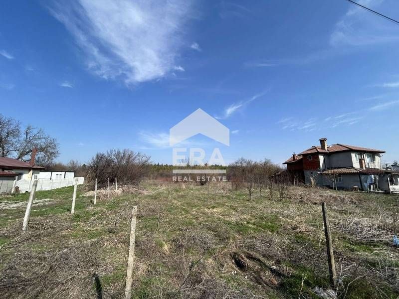 Южен слънчев парцел в местност Каменец