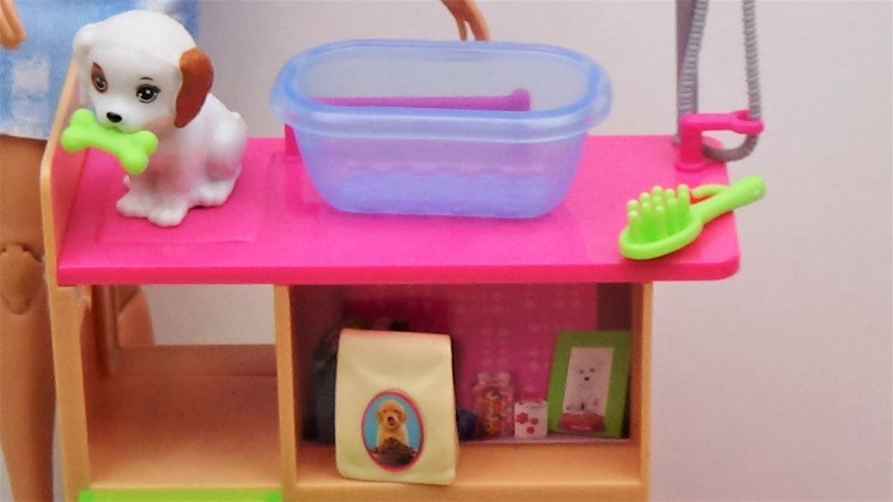 Vand set pet Barbie 30 lei