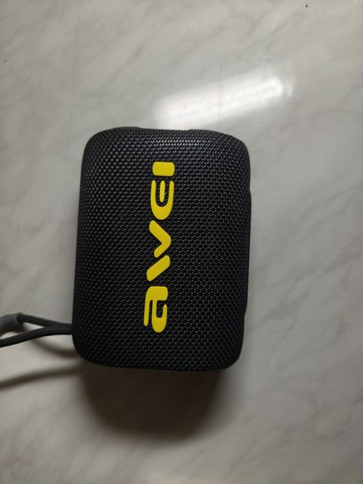 Портативная колонка