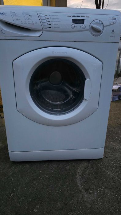 Продавам пералня със сушилня Hotpoint Модел AMXXF149