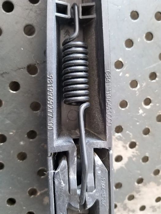 Brat stergator haion citroen c5 aircross 981996927700