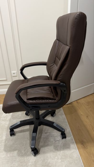 Кресло для офиса новый