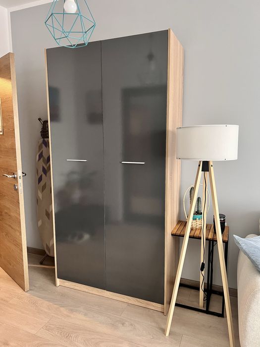 Гардероб с рафтове на Виденов антрацит с дъб сонома